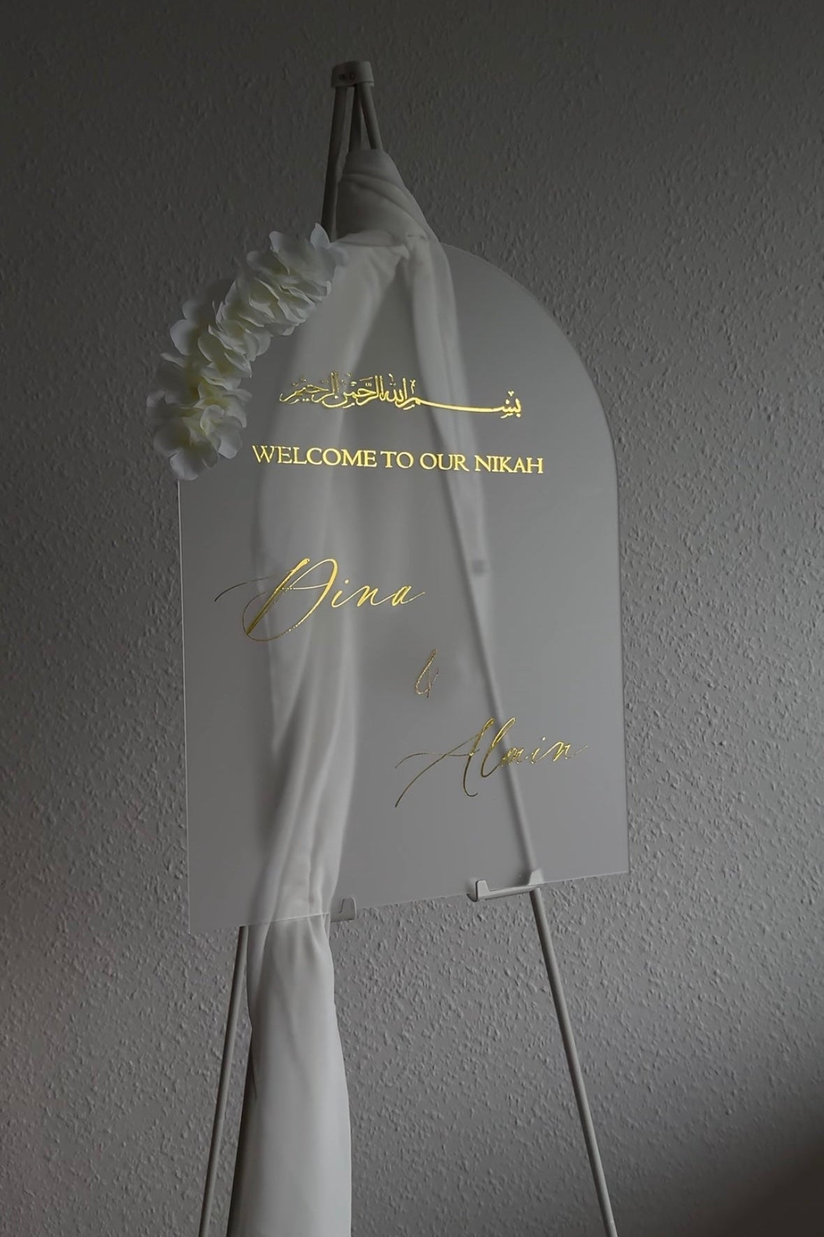 Bogen Schild mit Blumen