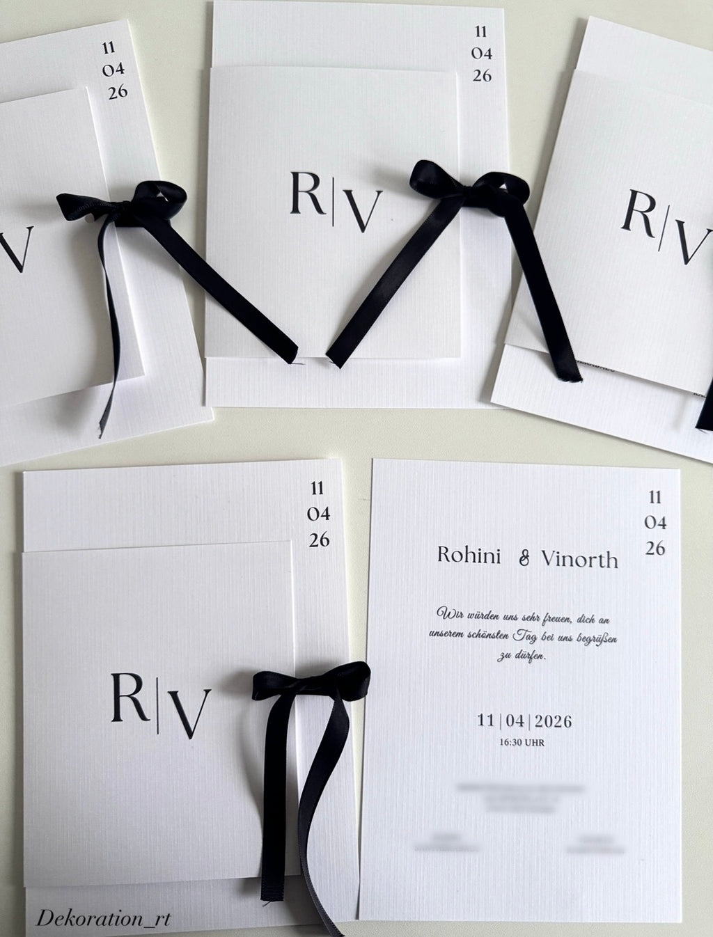 Classic Bow Invitation